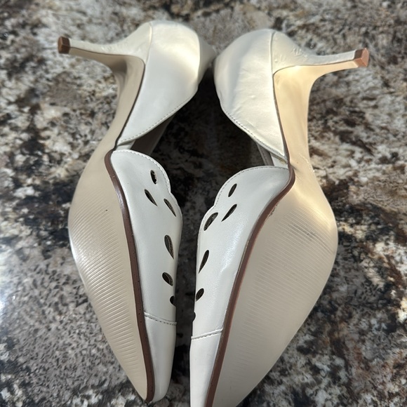 Nine West ivory 2” heels, size 10M, never worn, NWOB. - Picture 4 of 8